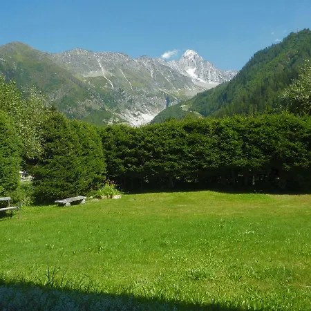 Pyrene Mont-blanc Apartment